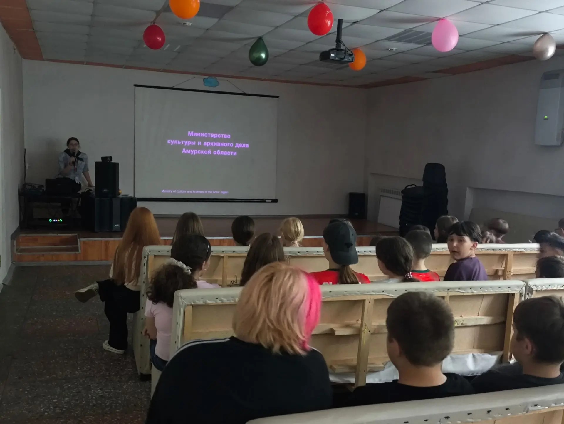 «Россия — многонациональная страна»: беседа и просмотр фильма в лагере «Надежда»