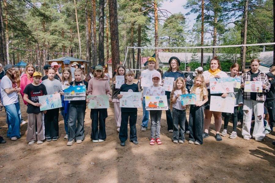 В «Серебряном бору» наградили юных художников за рисунки о безопасности