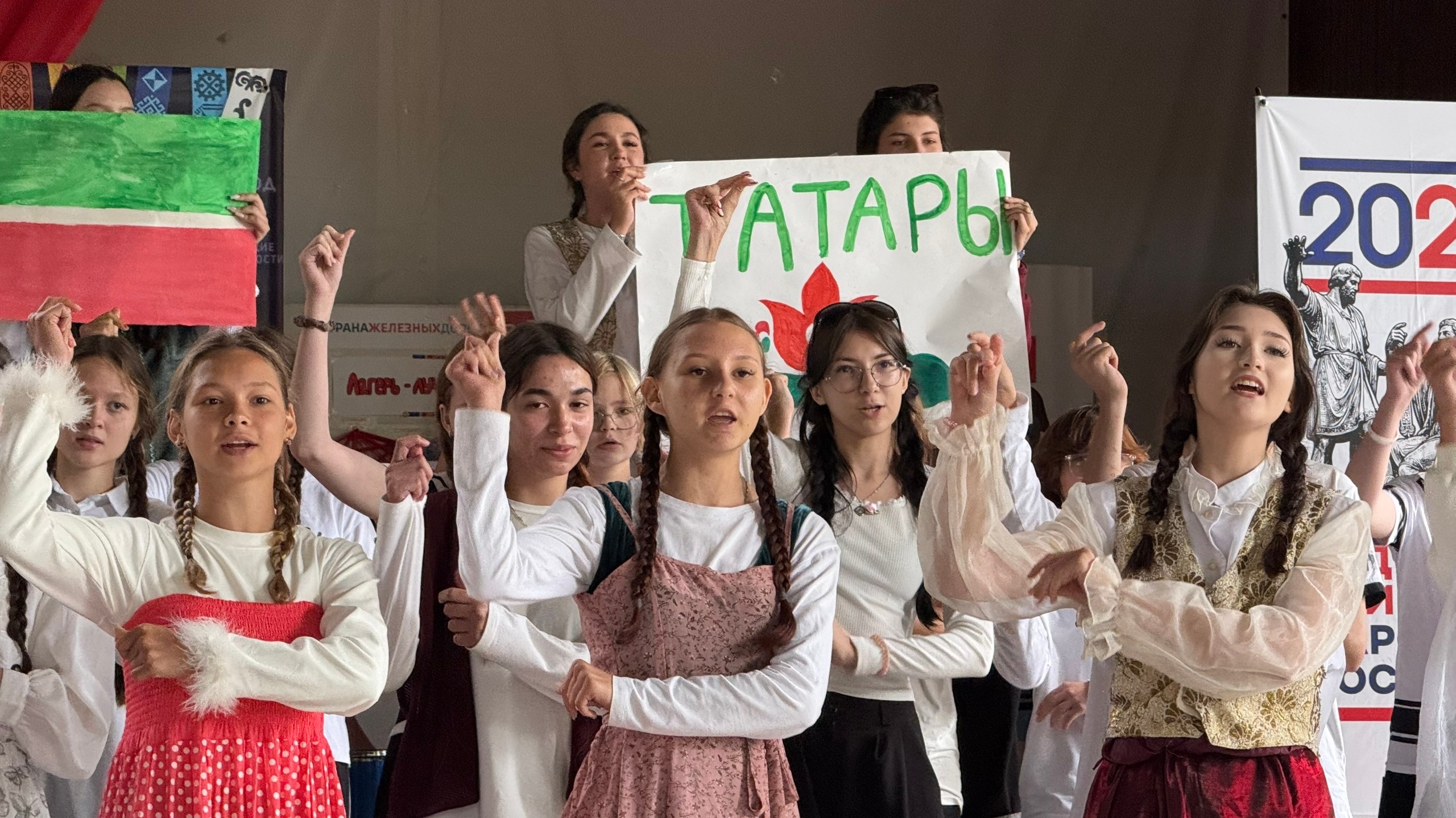 «Битва хоров»: путешествие по необъятной России прямо на нашей эстраде!