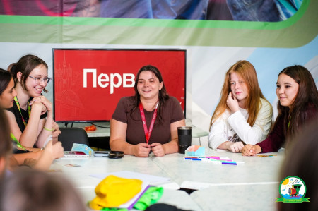 «Полный вперёд!»: в нашем лагере прошел День «Движения первых»