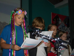  Квартирник: читаем стихи о дружбе и единстве