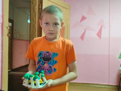  Волшебство своими руками: объёмные поделки из шишек и пластилина!