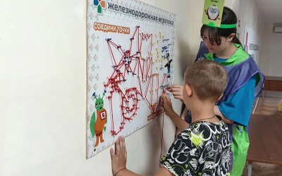 ПОДРОСТКИ НА ПЛОЩАДКЕ: КАК ТИН-ЛИГОВЦЫ ВЕДУТ &laquo;ЖЕЛЕЗНОДОРОЖНУЮ ИГРОТЕКУ&raquo;