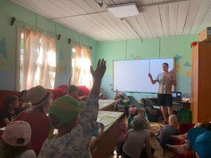 Урок безопасности «Знайте правило поведения на железной дороге- как таблицу умножения»