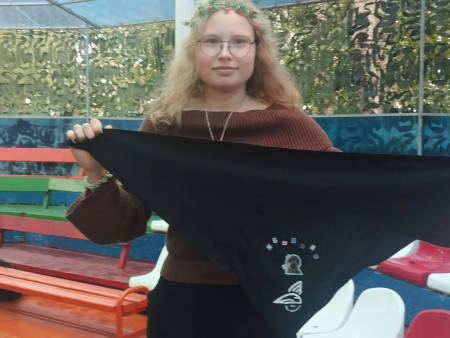 Время молодых. Детство
