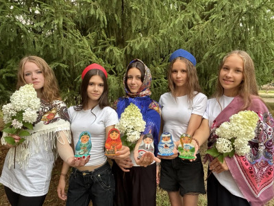 РЖД: путешествие матрёшки сквозь времена года
