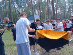 Своих не бросаем. Вызов принят. 