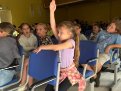 А вы бы угадали, что скрывает ваша любимая вожатая? Мы &mdash; нет! Смотрите, что было!