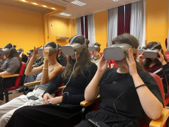 От Алтая до полёта на драконах: в ДОЛ им. Гагарина прошли VR‑сеансы