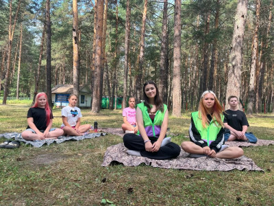 Сила поддержки: как ТИН-лиговцы становятся незаменимыми помощниками в кружках лагеря