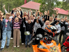  Папы в деле: мотоциклисты в гостях у "Орленка"!