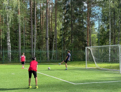 &laquo;Матч века&raquo; в &laquo;Маяке&raquo;: битва поколений на футбольном поле!