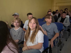 А вы бы угадали, что скрывает ваша любимая вожатая? Мы &mdash; нет! Смотрите, что было!