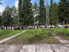 Торжественная линейка: старт последней недели 2 смены