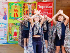 Фестиваль "Единый код культурной страны". Народные игры, сказки, танцы, песни, игрушки, наличники, матрешки  и обряды.