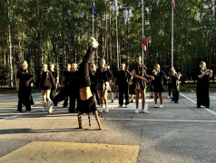 Торжественное открытие четвёртой смены &mdash; 2026: флаги, девизы и яркие визитки