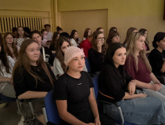 А вы бы угадали, что скрывает ваша любимая вожатая? Мы &mdash; нет! Смотрите, что было!