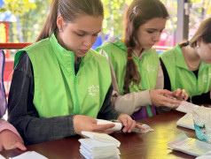 &laquo;Тепло нашего сердца &mdash; в каждой посылке!&raquo; 
