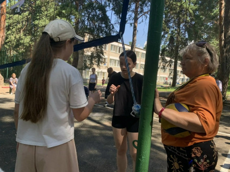 Спорт, азарт и командный дух: Спартакиада в „Усладе“ в самом разгаре