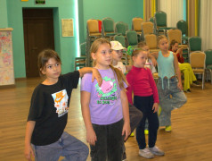 Грация в каждом движении: модельное агентство в гостях у лагеря