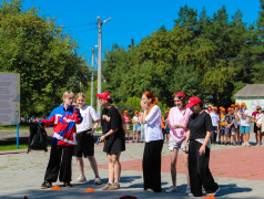 Поздравляем с Днём физкультурника! 