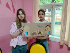 Творчество от всего сердца: ребята создали поделки ко Дню семьи, любви и верности! 