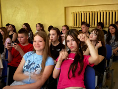 А вы бы угадали, что скрывает ваша любимая вожатая? Мы &mdash; нет! Смотрите, что было!