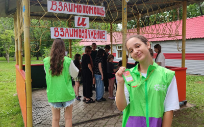 Двадцать объективов на службе лета: тин-лиговцы создают контент