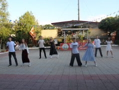 Мы &mdash; дети РЖД, и сегодня у нас настоящий праздник! 
