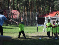 Соревнования по лапте и флорболу в лагере ОЦ "Дружба".