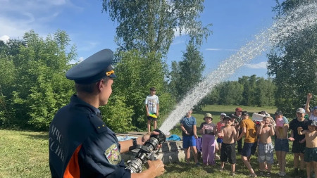 Сегодня к нам в гости приехали отважные пожарные — и это было просто невероятно!