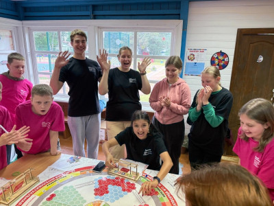 Эмоций не счесть! Игра "Платформа №7"