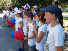 День флага России в лагере "Локомотив" - патриотический праздник, который запомнится надолго! 