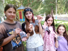 Кружок «Мягкая игрушка» продолжает работу в лагере