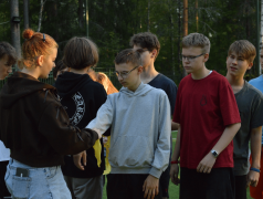 Сегодня в лагере &laquo;Маяк&raquo; кипели настоящие страсти &mdash; прошёл масштабный &laquo;Захват флагов&raquo;! 