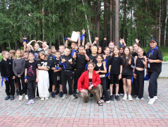 День 5: Солнечная прогулка и финальные штрихи к визиткам юных агентов в ДОЛ "Алёнушка"