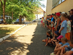 Наша полиция нас бережёт в ФОЦ МИНЕРАЛЬНЫЕ ВОДЫ