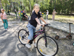 Катание на велосипедах в лагере