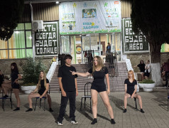 Когда звёзды спустились в лагерь: репортаж с шоу &laquo;Точь-в-точь&raquo;
