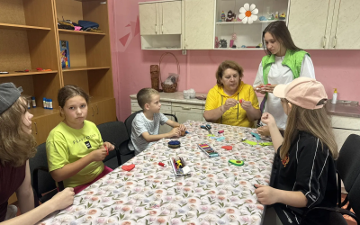 Правая рука и источник вдохновения: как ТИНовцы меняют кружок &laquo;Мягкая игрушка&raquo;