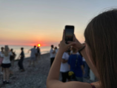 Последний взгляд на волны: когда даже чайки делают селфи на память