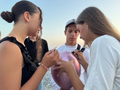 Последний взгляд на волны: когда даже чайки делают селфи на память
