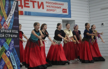 «Культурный код единой страны»: в лагере „Ракета“ целый мир уместился на одной сцене! 