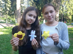 В кружке «Мягкая игрушка»: сердечки, клубнички и морские звёздочки — всё своими руками! 