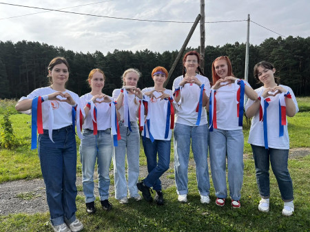 День Государственного флага Российской Федерации в ДОЛ им. Ленина