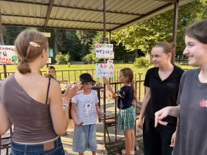 Когда в лагере своя валюта: за экспрессики тут делают тату, причёски и даже массаж!