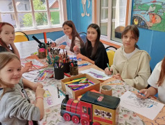 Рисунки ко Дню железнодорожника: творчество ребят из кружка &laquo;Весёлое рисование&raquo;! 