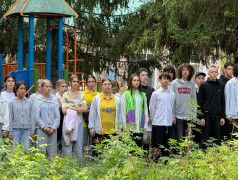 Торжественная линейка: старт недели, флаги и новые ТИН‑лидеры!