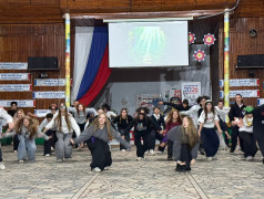 Вечерняя эстрада: отряды зажгли танцпол своими флешмобами! 