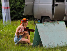 Начались лазерные бои в Стране детства!